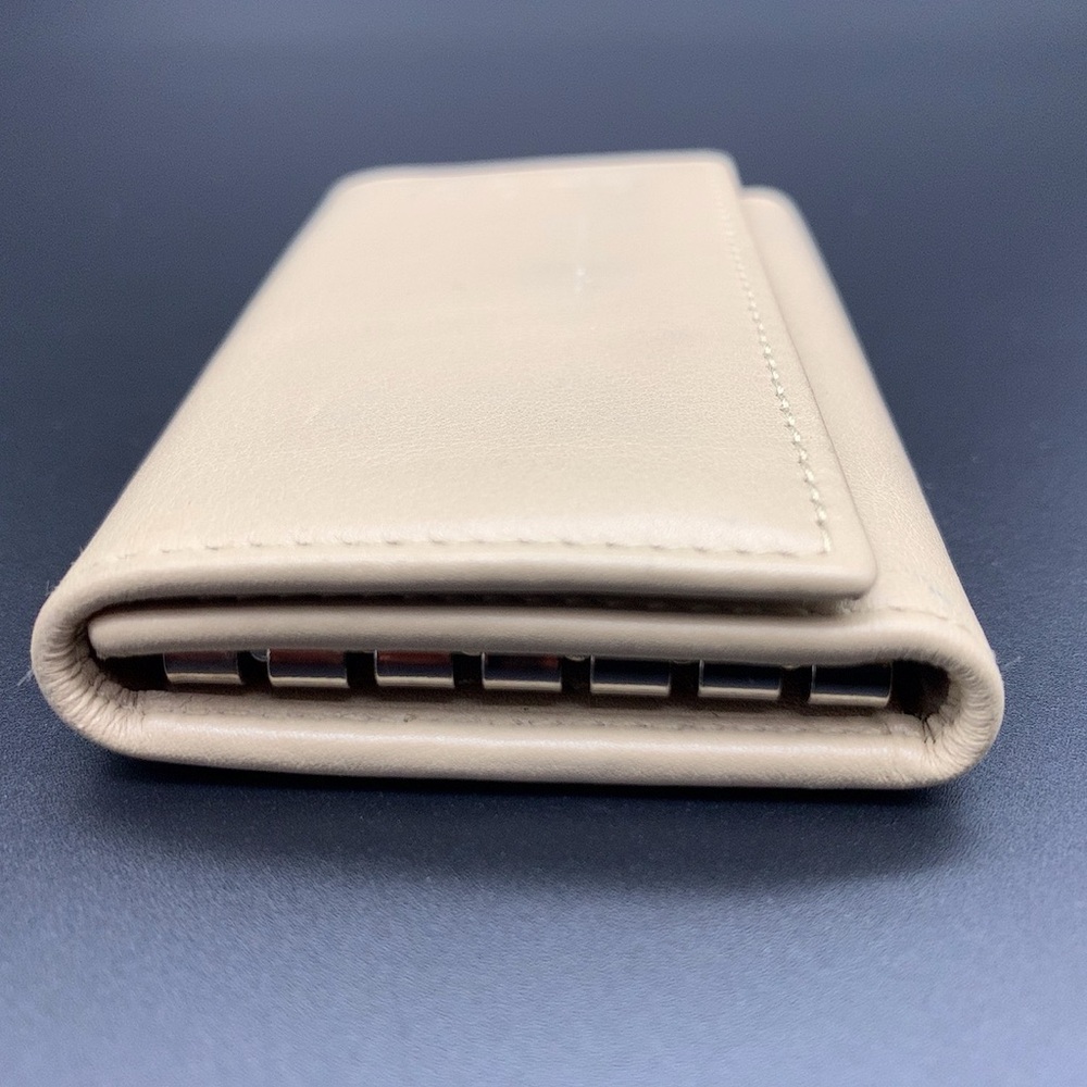 Gucci Cream Leather Key Holder - Picture 12 of 12